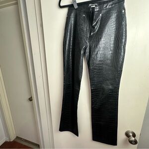 Tempo Paris Vintage Black Faux Leather Embossed Sexy Party Festival Pants Size 2